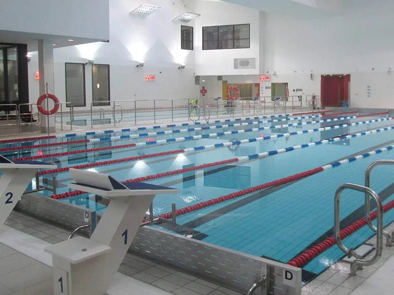 Kirkcaldy Leisure Centre Pool Diving blocks