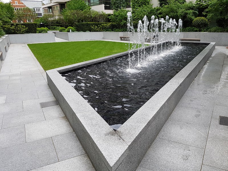 One Tower Bridge London Water Feature fountain