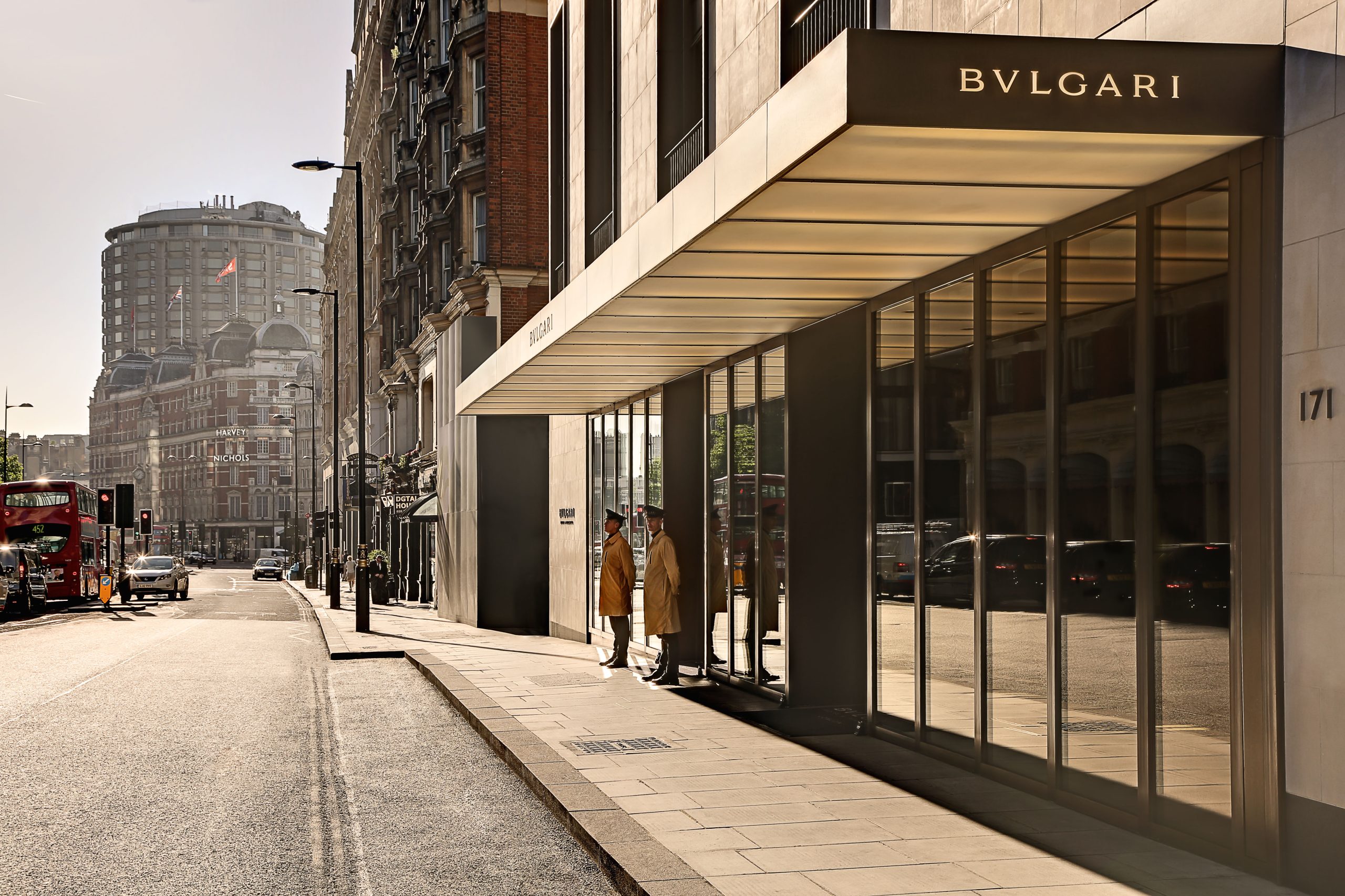 The Bulgari Hotel London 03. Hotel Facade Angled