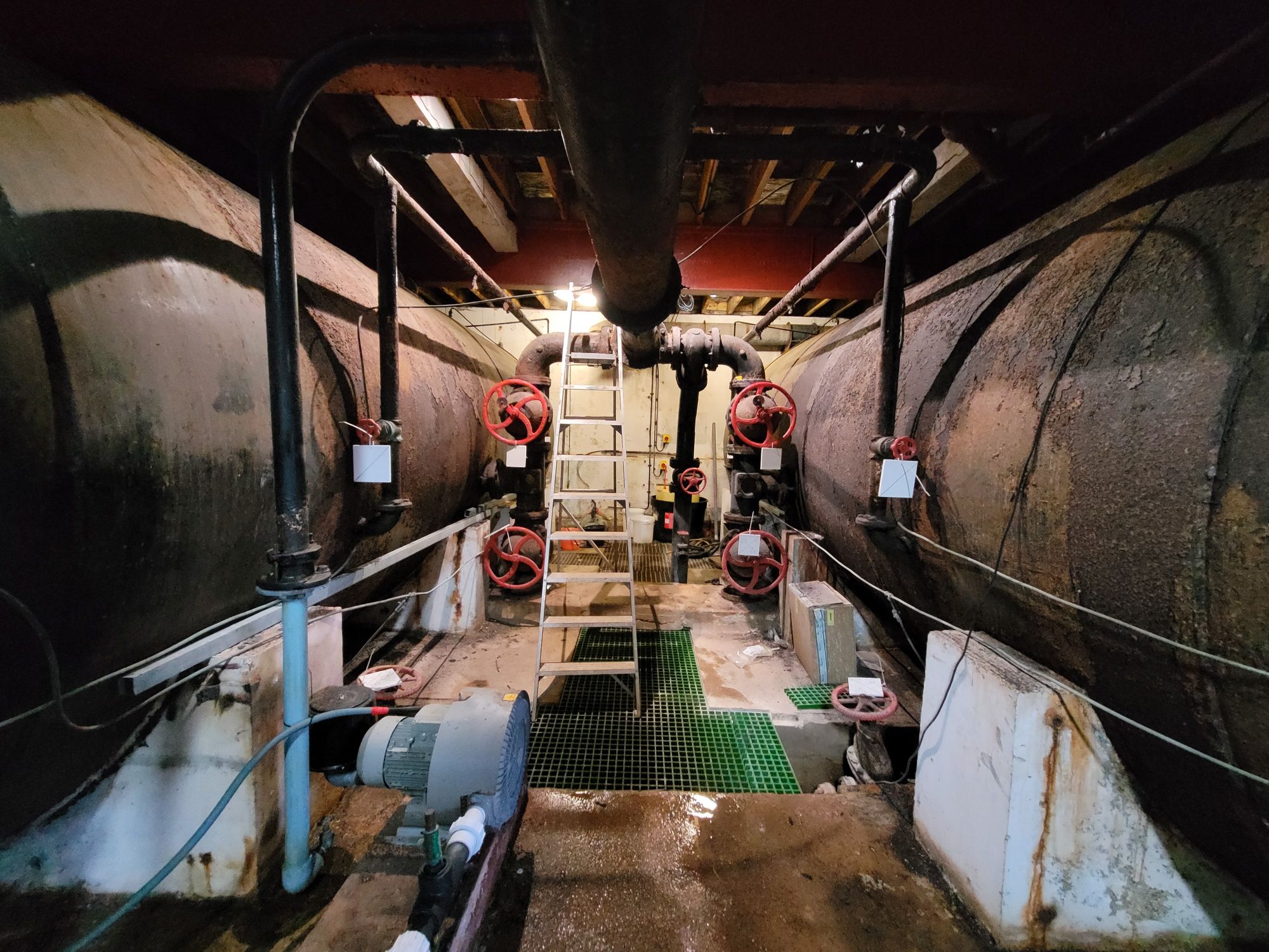 The plantroom before refurbishment